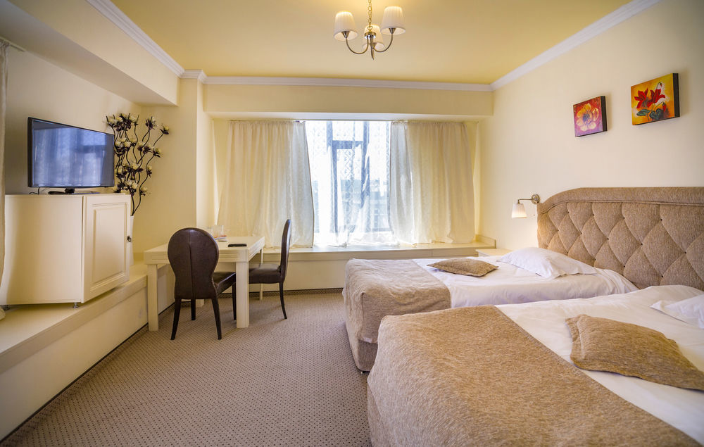 Hotel Eden Jassy Zewnętrze zdjęcie
