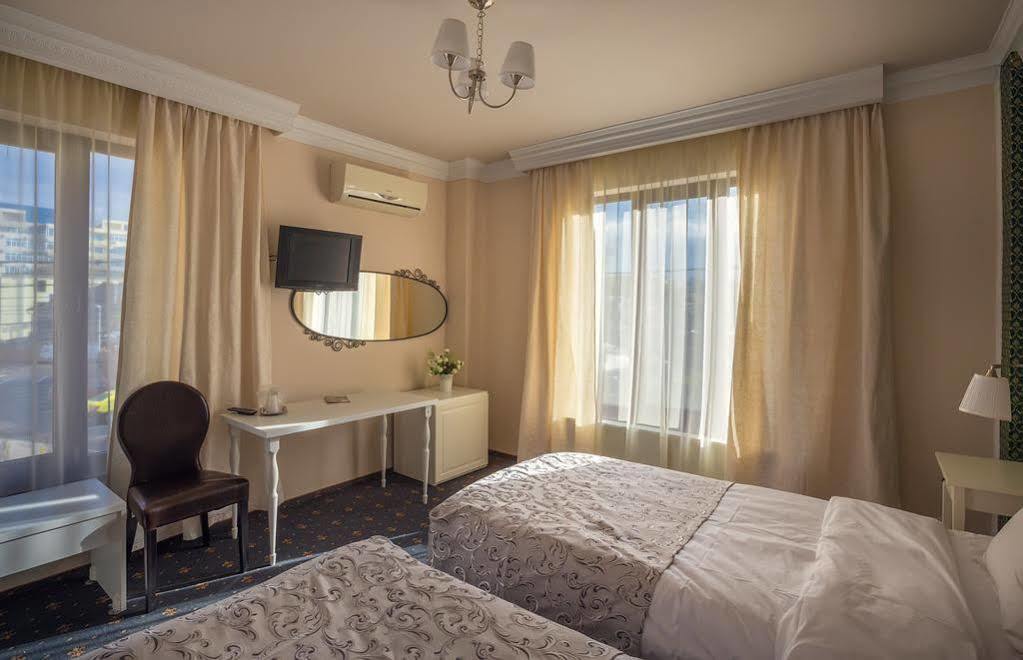 Hotel Eden Jassy Zewnętrze zdjęcie